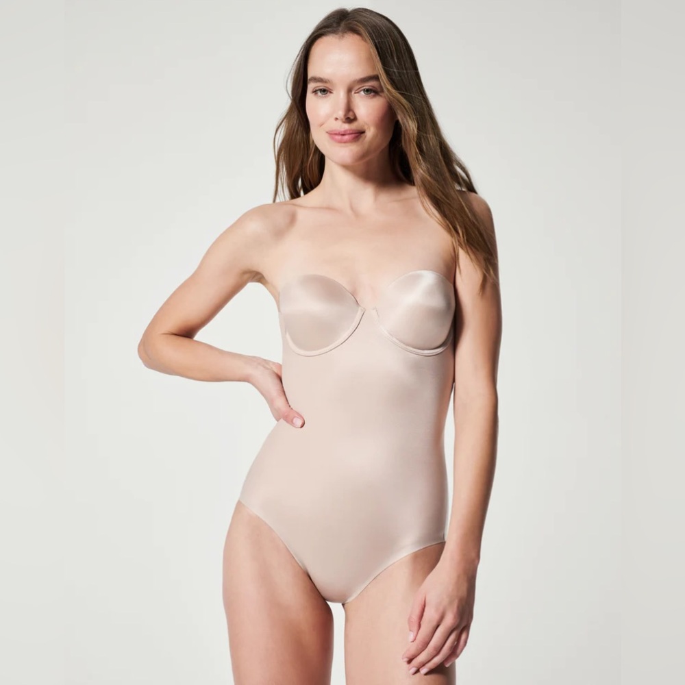 SPANX Suit Your Fancy Strapless Cupped Brief Bodysuit - NWT